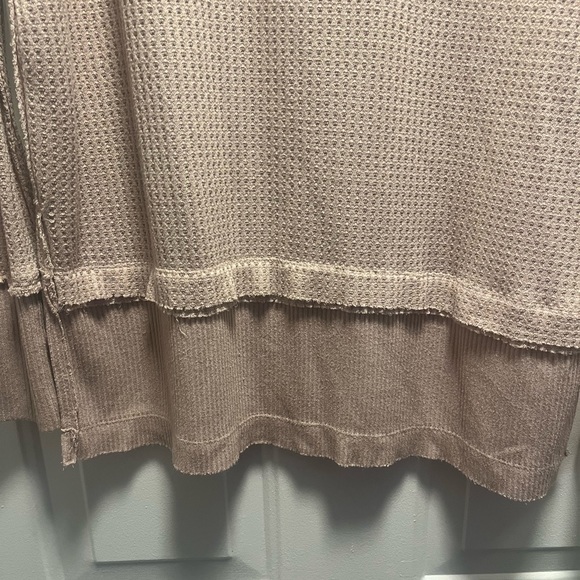 We The Free/ Free People North Shore Thermal 🦩HP🌴 - Picture 5 of 8